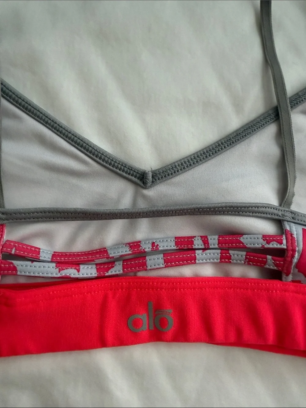ALO Yoga Neon Pink Leopard Bralette EUC